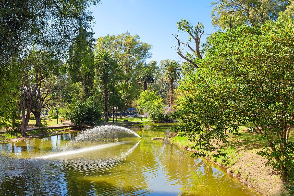 Popular Sights - Sarmiento Park - public park in Cordoba, Argentina