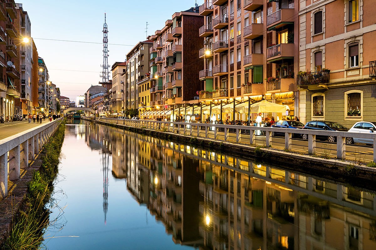 Naviglio - Great place to stay and have dinner in Milan Naviglio - Great place to stay and have dinner in Milan