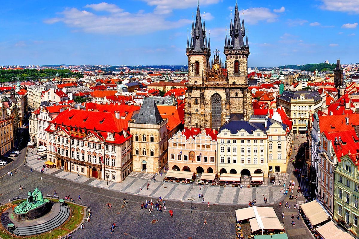 Old Town Square - is destinations to see in Prague Old Town Square - is destinations to see in Prague
