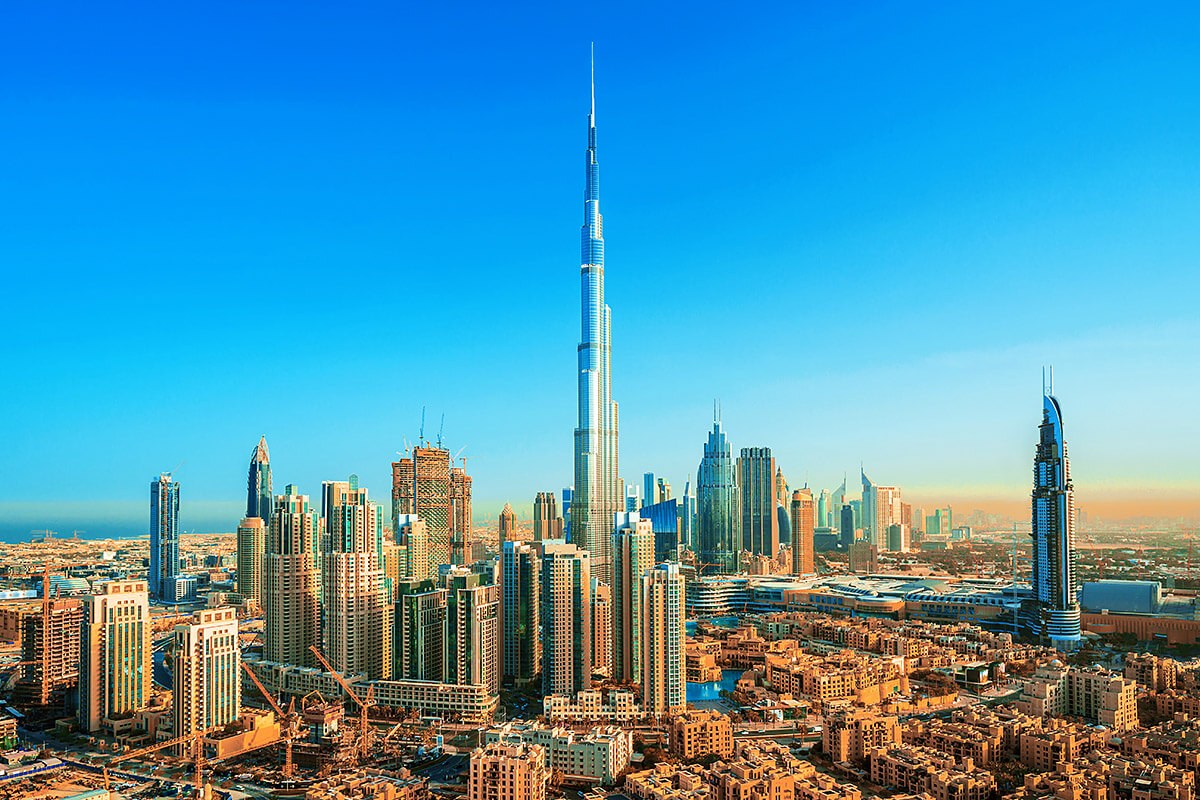 Image of a very tall building - Burj Khalifa Image of a very tall building - Burj Khalifa