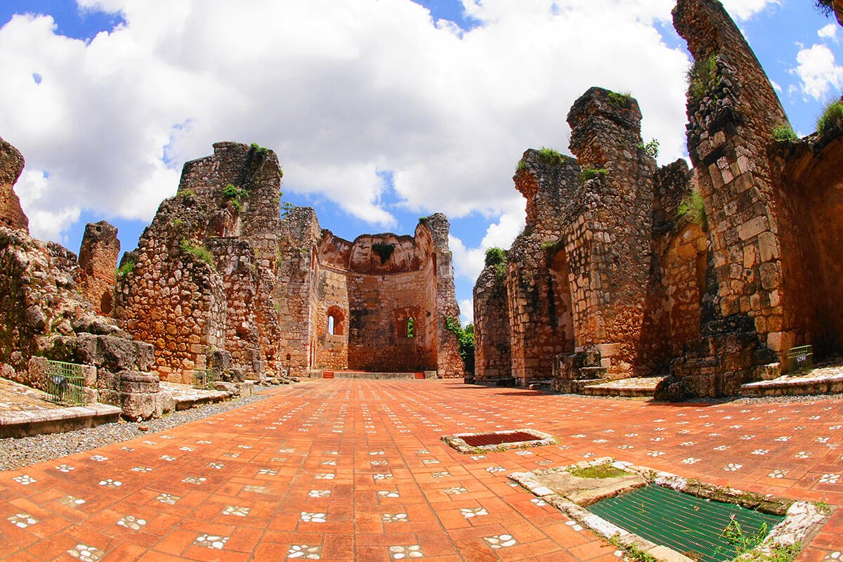 Image of historical attractions - Monasterio de San Francisco in Santo Domingo Image of historical attractions - Monasterio de San Francisco in Santo Domingo