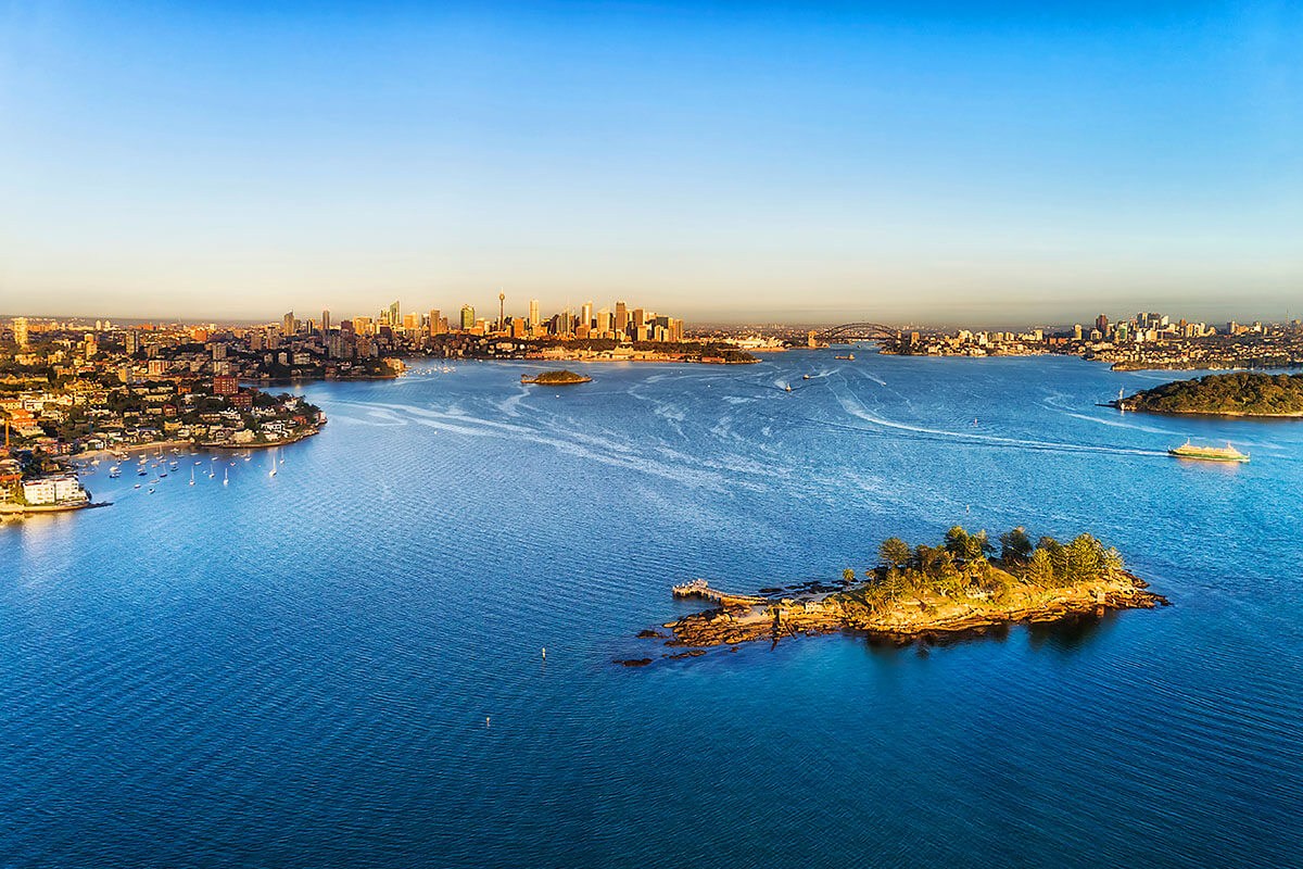 Shark Island - small islands in Sydney Harbour Shark Island - small islands in Sydney Harbour