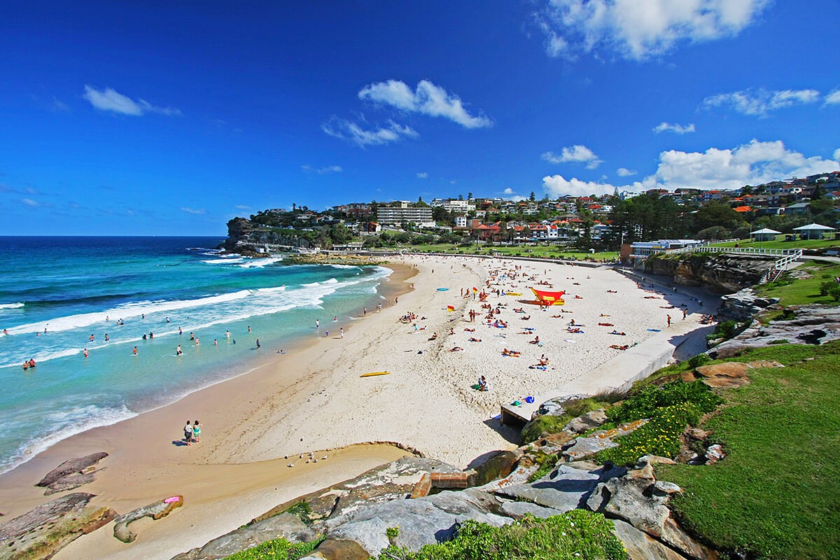 Bronte Beach - great beach for Sydney tourists Bronte Beach - great beach for Sydney tourists
