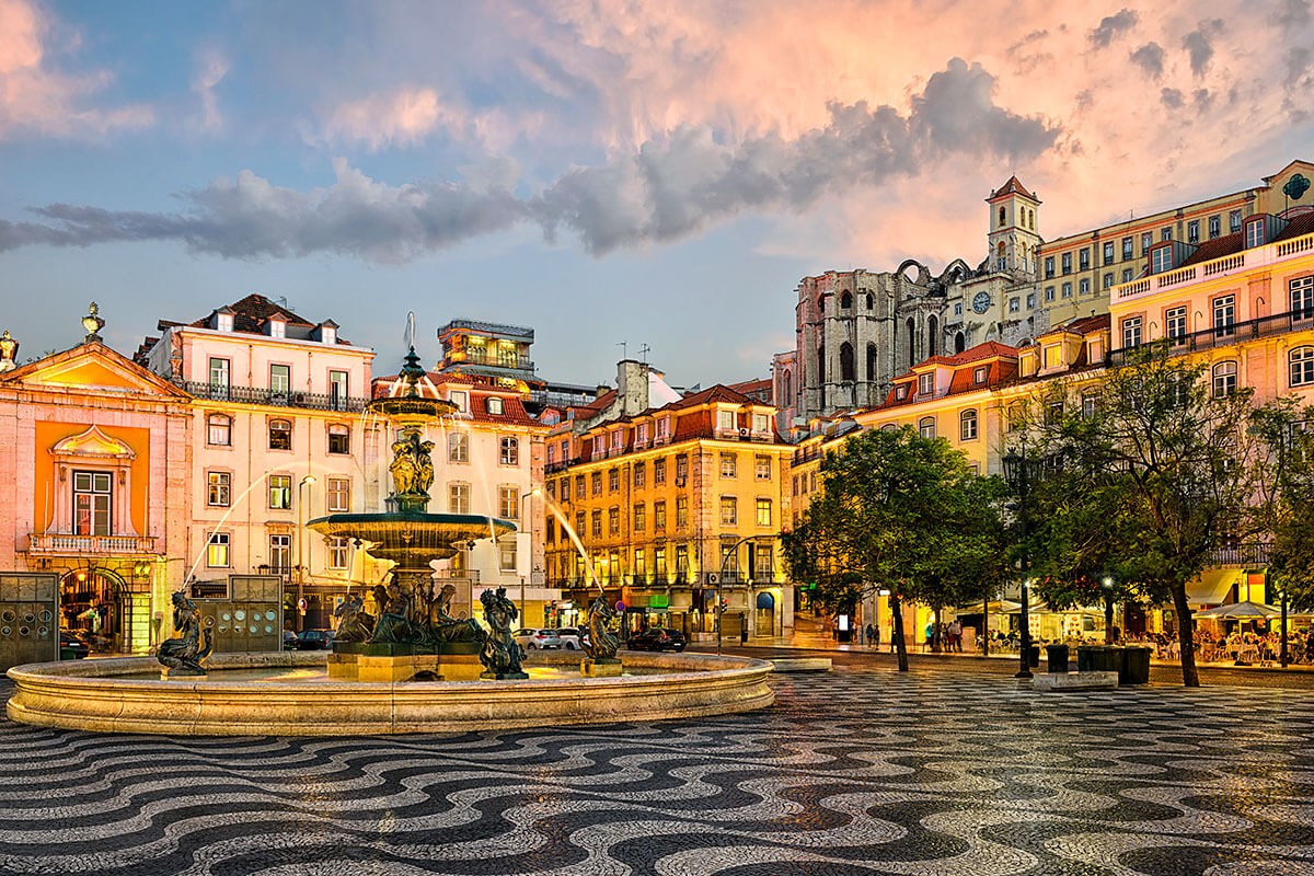 Rossio square and fountain in Lisbon, Portugal Rossio square and fountain in Lisbon, Portugal