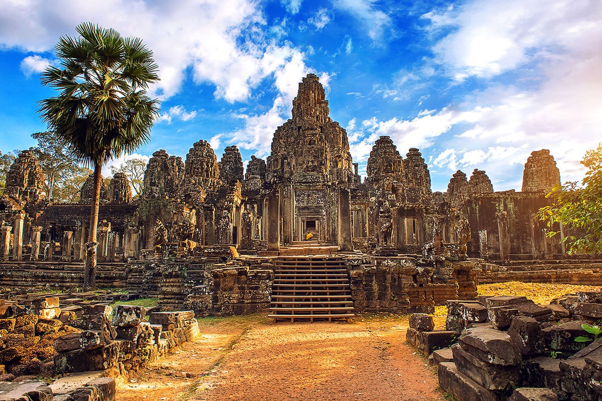 Angkor Thom is the biggest of all Angkor temples Angkor Thom is the biggest of all Angkor temples
