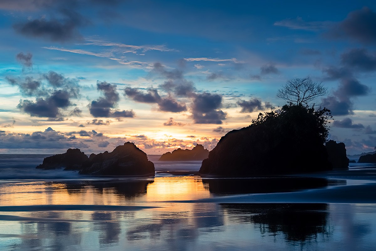 Image of beautiful sunset in Soledad, Colombia Image of beautiful sunset in Soledad, Colombia