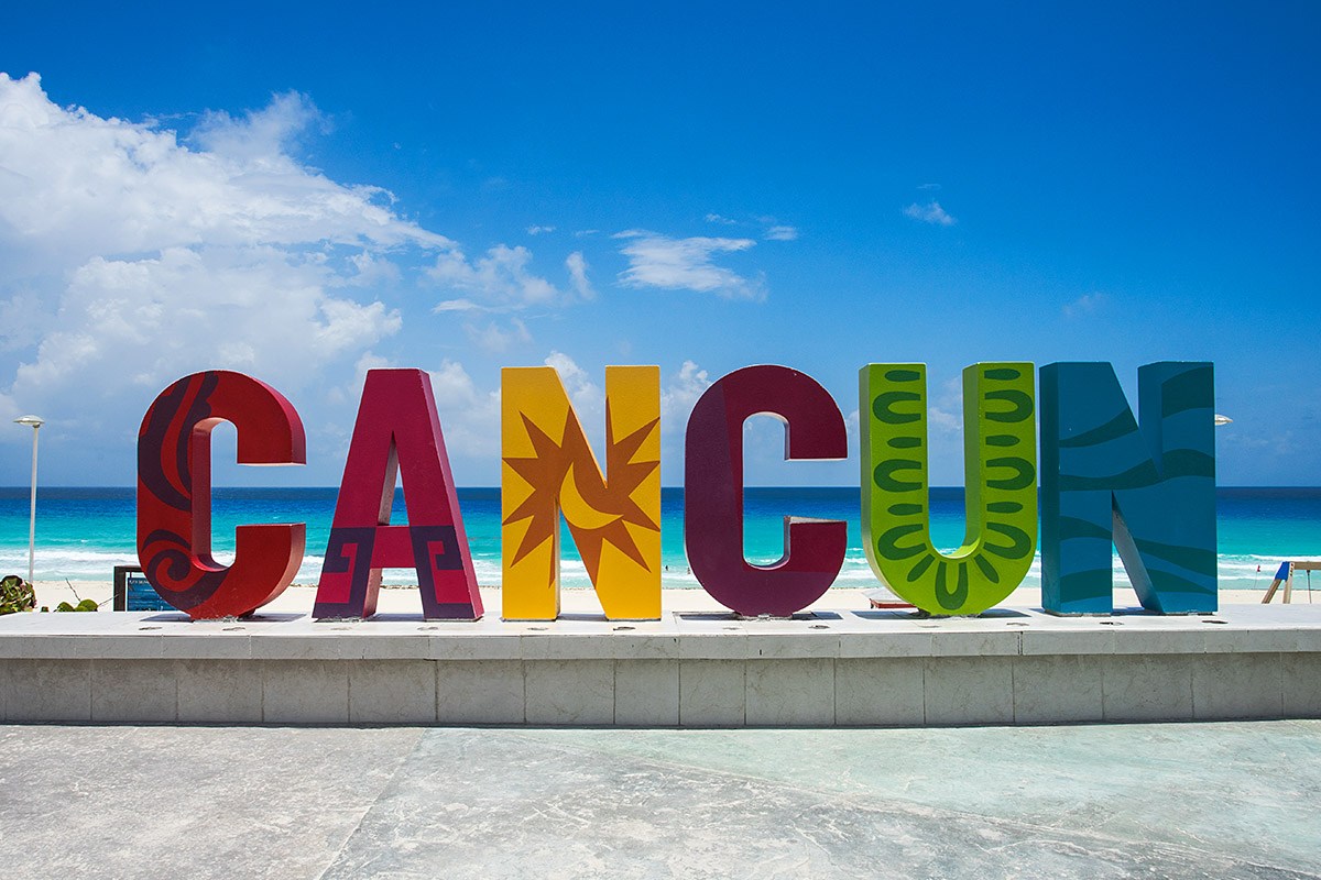 Image of the city name Cancun in big and colorful letters Image of the city name Cancun in big and colorful letters