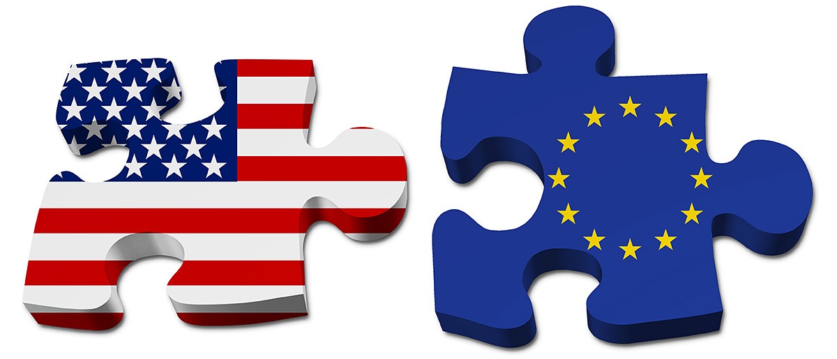 Image of puzzles painted in the colors of the flags of America and Europe