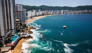 Wonderful Travel to the City of Acapulco, Mexico
