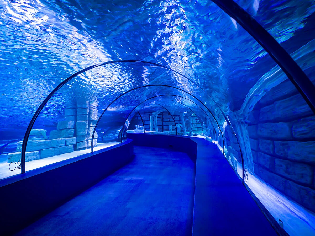 Image of the large Antalya Aquarium, Turkey Image of the large Antalya Aquarium, Turkey