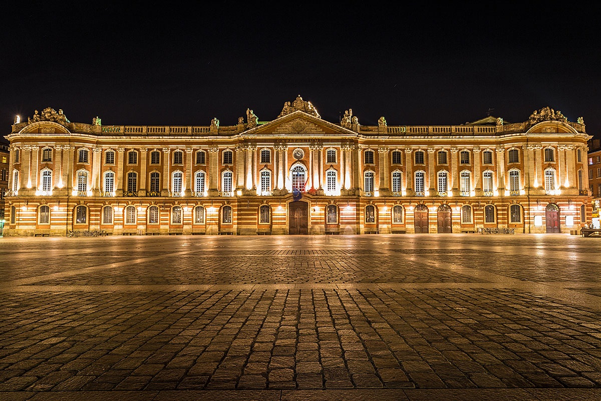 View of the Capitole de Toulouse, France View of the Capitole de Toulouse, France