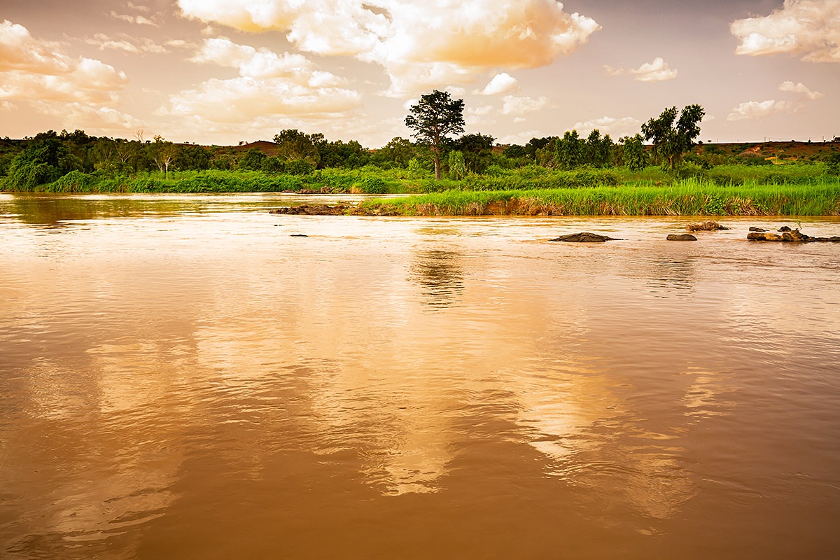 Image of Niger River, Nigeria, Africa Image of Niger River, Nigeria, Africa