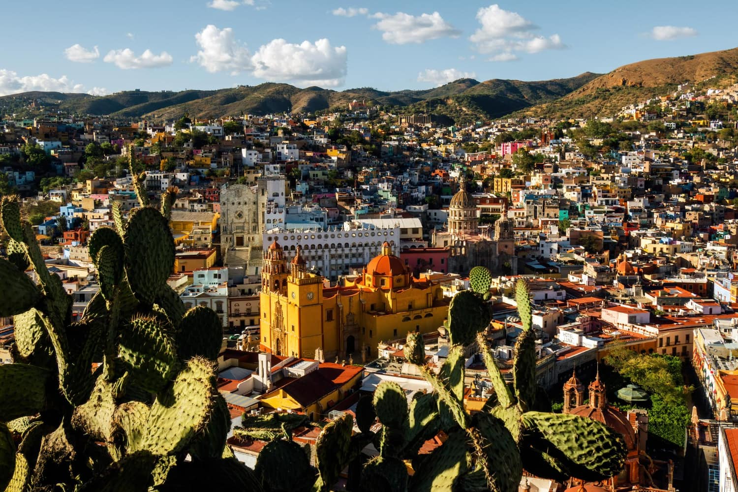 This breathtaking aerial photograph captures the stunning beauty of Guanajuato, a UNESCO World Heritage city nestled in the mountains of central Mexico. This breathtaking aerial photograph captures the stunning beauty of Guanajuato, a UNESCO World Heritage city nestled in the mountains of central Mexico.